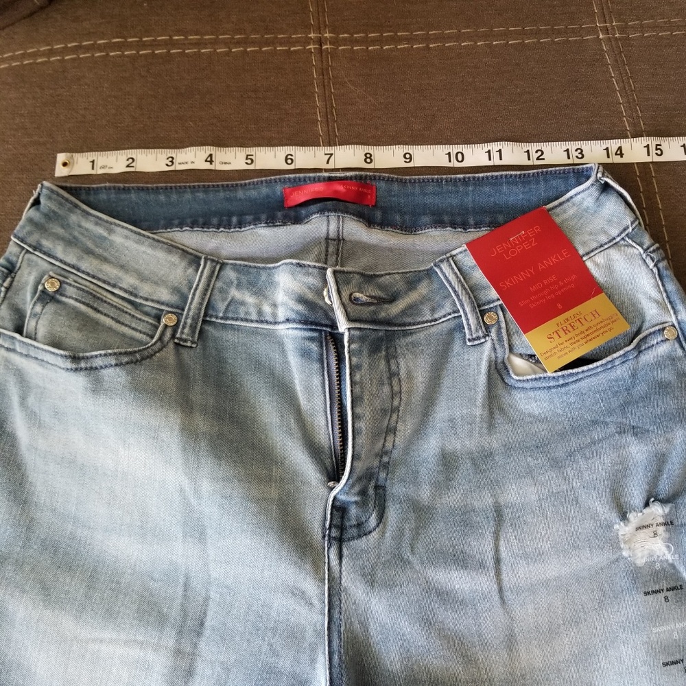 NWT Jennifer Lopez Mid Rise Skinny Ankle Jeans - Picture 4 of 6